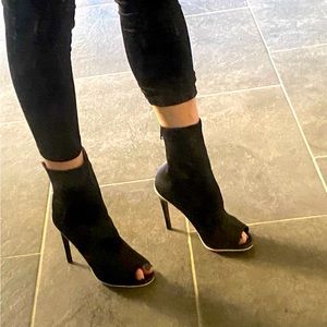 Aldo peep toe heeled booties